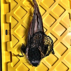 Antique hat feathers don Kline